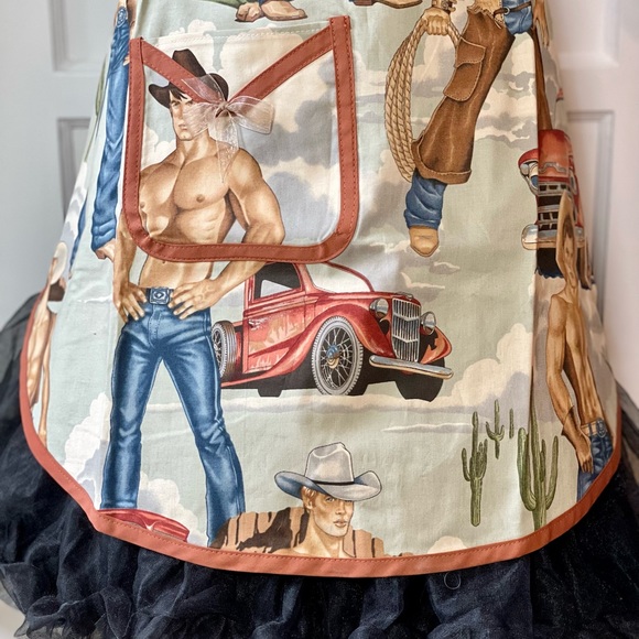 Retro Handcrafted Cowboy Apron - Picture 7 of 7